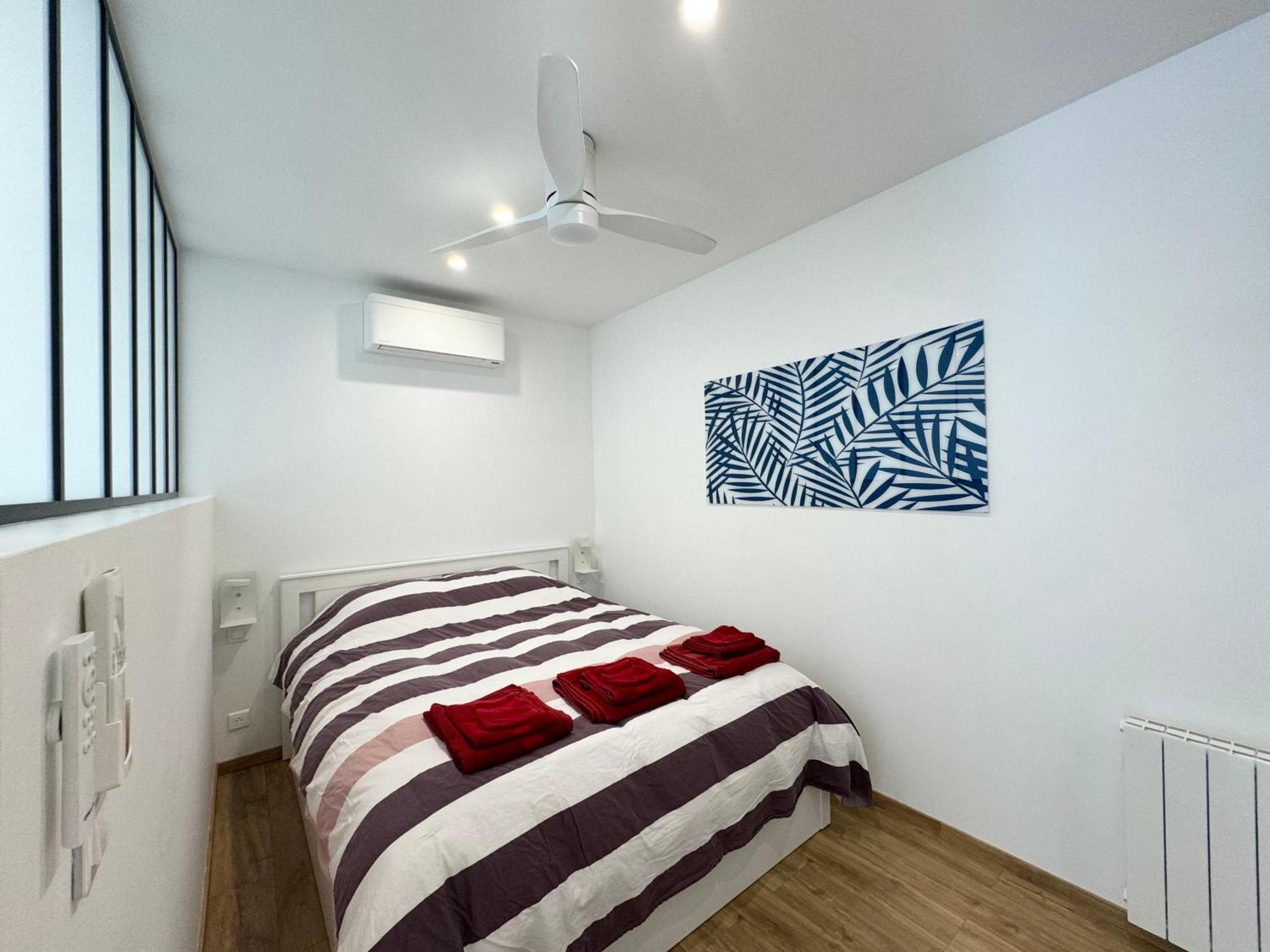 Appartement 1Ch Avec Terrasse Et Jardinet A 400M De La Plage 滨海卡瓦莱尔 外观 照片
